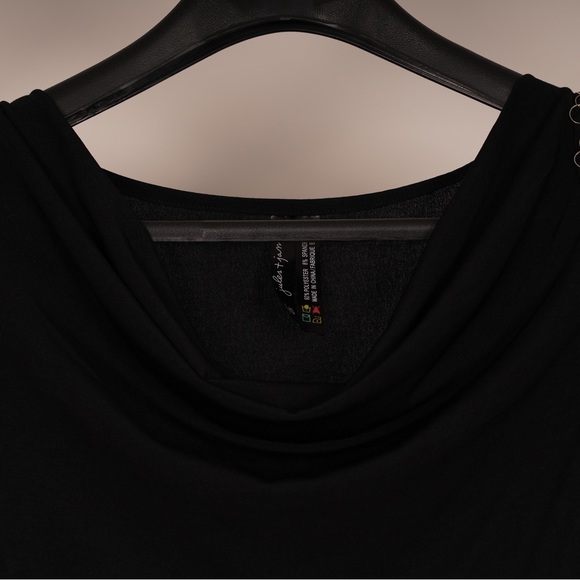 Black Tank Top with Chainmail Shoulder Accents - Picture 3 of 4